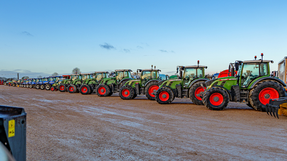 Ritchie Bros a participé à la vente de 3 000 lots de machines agricoles durant le premier semestre 2025.